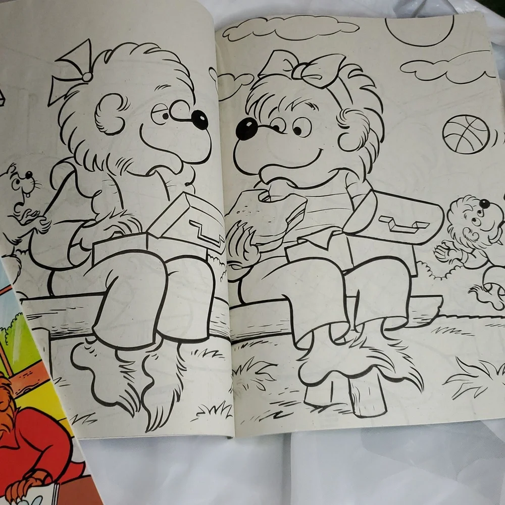 The‎ Berenstain Bears Coloring and Activity Book Set
